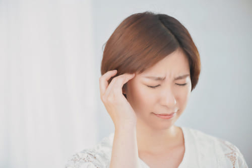 筋肉のコリやストレスも頭痛の原因になります